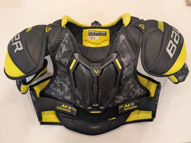 Medium Junior Bauer Supreme M3 Shoulder Pads (Used)