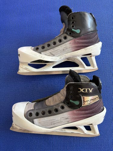 2005 Bauer Vapor XIV Hockey Goalie Skates Extra Wide Width 9 (Used)