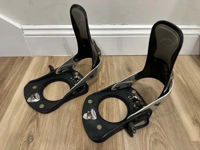 K2 Step in Bindings - Clicker by Shimano - Large or medium - Fits size 11 men’s