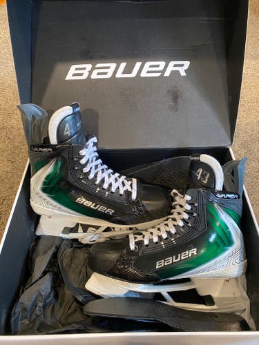 Green Bauer Vapor Flylite Hockey Skates Wide Width 9