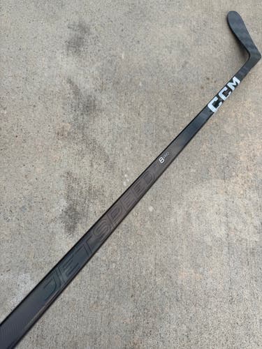 CCM JETSPEED FT8 PRO Pro Stock Hockey Stick Grip P28 80 Flex Left 0540