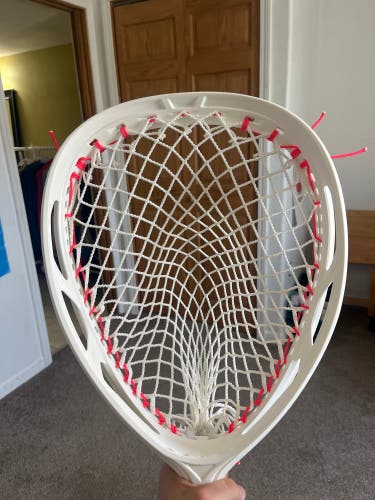 ECD Impact custom stringing with hidden release top string