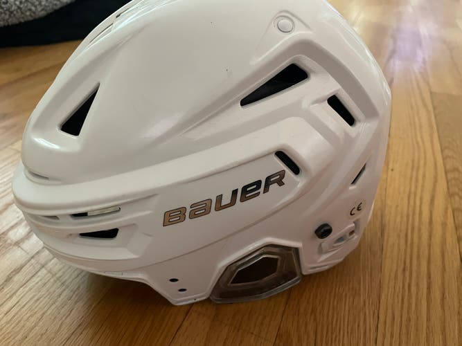 Small Bauer Re-Akt 155 Helmet (Used)