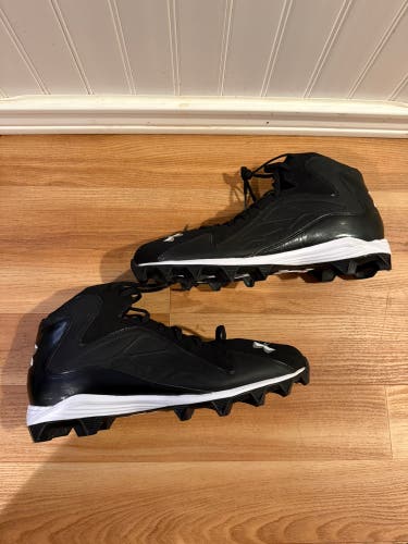 Under Armour Cleats - size 15 (like new)