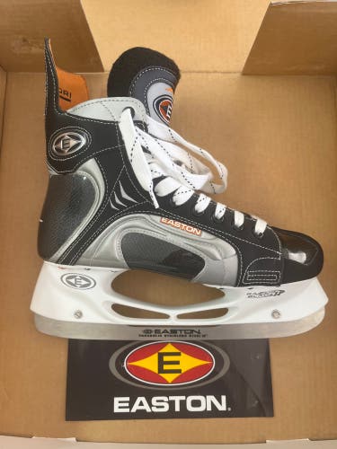 Vintage 2006 Easton Synergy 1500C Hockey Skates Regular Width 9 (New)