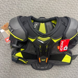 Medium Junior CCM Tacks XF Shoulder Pads