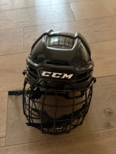 Small CCM Super Tacks X Helmet (Used)