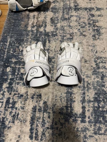 Warrior Evo Lacrosse Gloves (Used)