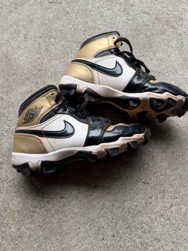 Gold Kid's 3.5Y (Big Kids / Youth) Youth Nike Air Jordan High Top Molded Cleats (Used)