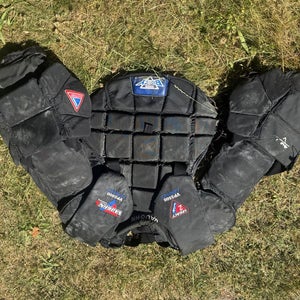 Vaughn VP 2500 Goalie Chest Protector - Senior Small