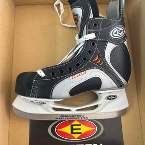 Vintage 2011 Easton Synergy 200 Hockey Skates Size 5 (New)