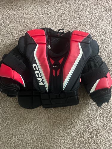 Small CCM EFlex 6.9 Goalie Chest Protector (Used)