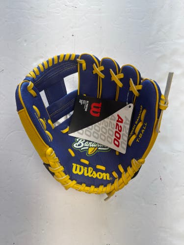 Wilson A200 EZ Catch RH Infield Baseball Glove 10" (New)