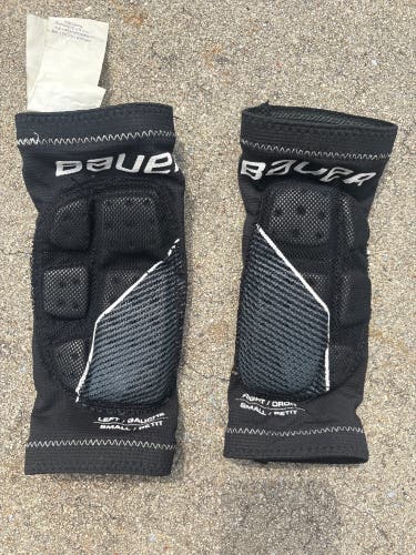 Street hockey Junior Small Bauer Elbow Pads (Used)