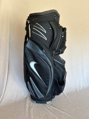 Unisex Nike Carry Bag (Used)
