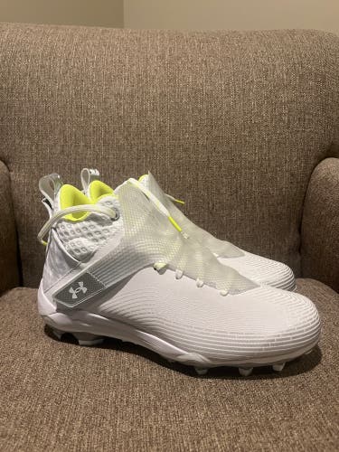 White Men's Size M 11.5 (W 12.5) Under Armour Cleats (New)
