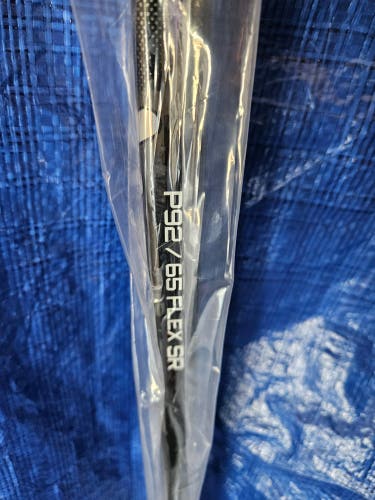 Senior Bauer Vapor Flylite Left Hand Hockey Stick P92 65 Flex (New)