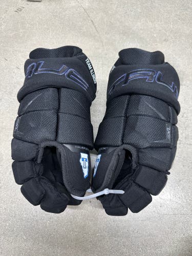 True Catalyst 7X5 Gloves 14" (Used)