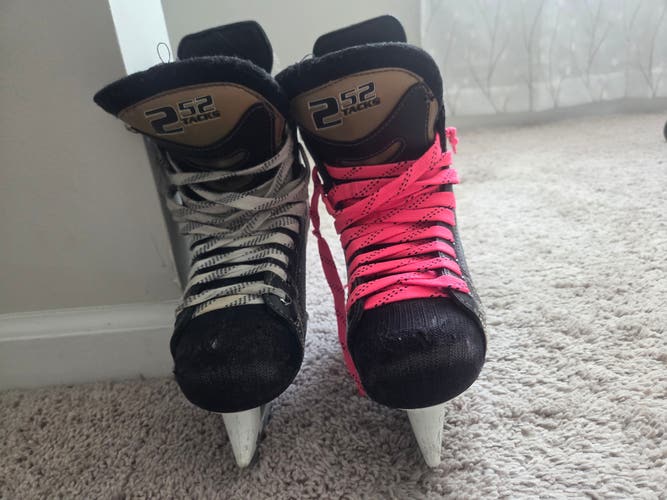 CCM Tacks 252 Hockey Skates Regular Width Size 5 (Used)