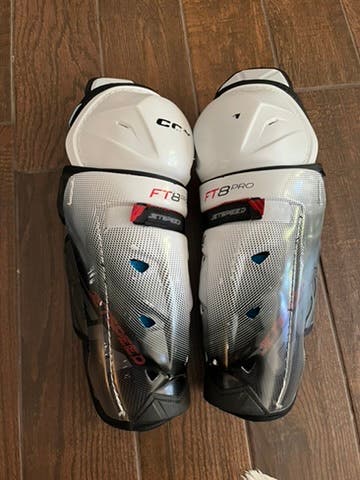 Senior CCM Jetspeed FT8 Pro 14" Shin Pads (Used)