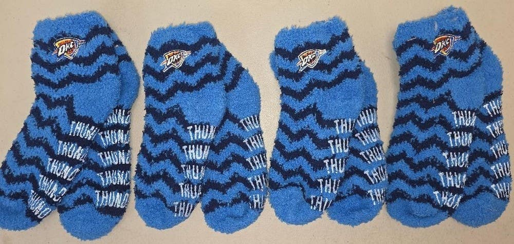 60622-8 Mens NBA OKC OKLAHOMA CITY THUNDER Crew Socks Lot of 4 Pair LARGE New