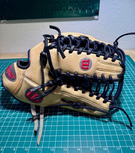 Wilson A2000 RH Baseball Glove 12.75" (Used) OT6