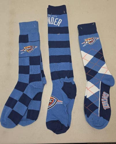 60622-9 Mens NBA OKC OKLAHOMA CITY THUNDER Crew Socks Lot of 3 Pair LARGE New
