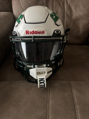 Youth Medium Riddell SpeedFlex Helmet (Used)