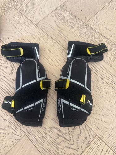 Junior Medium Bauer Supreme Ultrasonic Elbow Pads (Used)