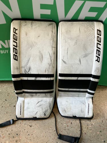 24" Youth Bauer Prodigy Goalie Leg Pads (Used)