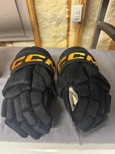 CCM HG95T Gloves 15" (Used)