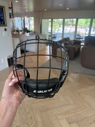 Small Bauer Profile II Facemask Full Cage (Used)