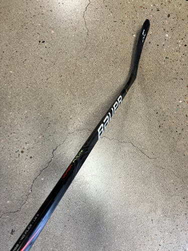 Junior Bauer Vapor Flylite Hockey Stick Left Hand P88 40 Flex (Used)