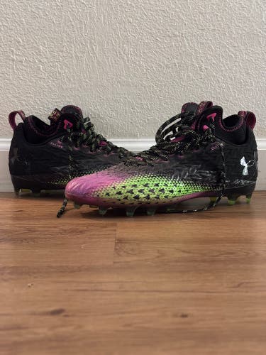 Under Armour Spotlight Mid Top Molded Cleats (Used) men’s size 9