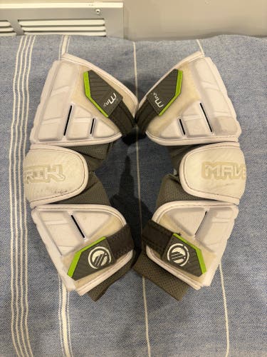 Large White Adult Maverik Max Arm Pads (Lightly Used)