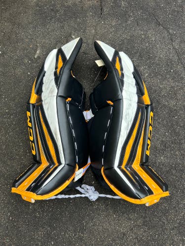 Senior CCM EFlex 7 Pro Goalie Leg Pads 34"+2