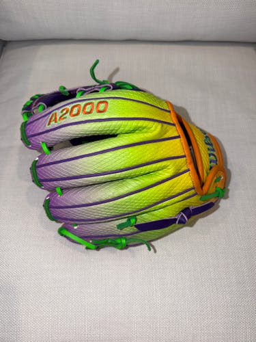 2025 Infield RH Wilson A2000 Baseball Glove 11.5" (New)