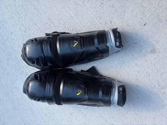 Senior Bauer Supreme M3 16" Shin Pads (Used)