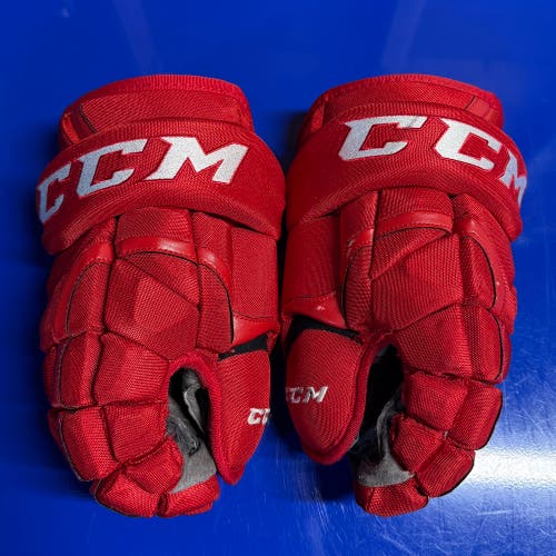 CCM HG12 Detroit Red Wings Gloves 13" Pro Stock (Used)