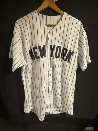 Authentic Juan Soto signed Yankees jersey