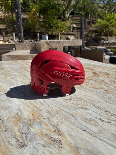 Small Bauer Re-Akt 85 Helmet (Used)