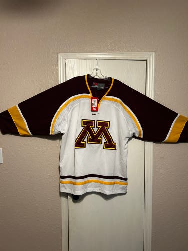White University of Minnesota XL Adult Unisex Nike Jersey (New)