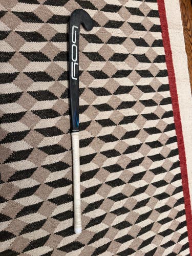 Boy Blue Field Hockey Stick 36.5" (Used)