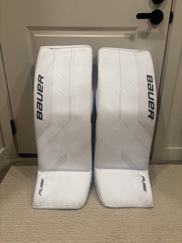 Bauer Fuse Medium goalie pads