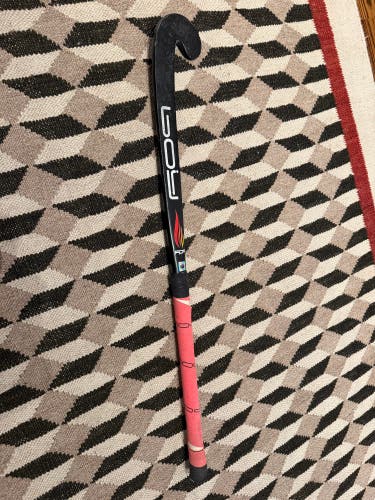 Boy Red Flame Field Hockey Stick 36.5" (Used)