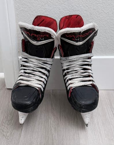 Black/White 2023 Bauer Vapor X4 Hockey Skates Regular Width 6.5 (Used)