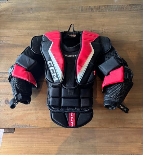 Large/Extra Large CCM EFlex 6 Goalie Chest Protector (Used)