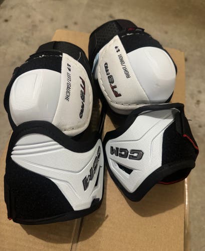 Senior Small CCM JetSpeed FT8 Pro Elbow Pads (Used)