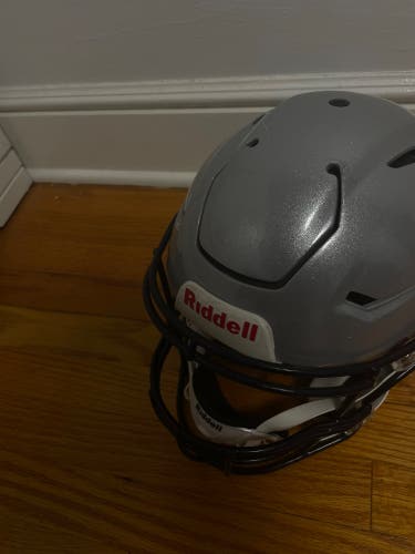 Adult Medium Riddell SpeedFlex Helmet (Used)