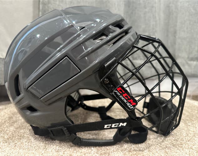 Large CCM Tacks 910 Helmet CCM FM 680 Combo